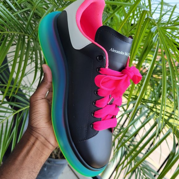 Alexander McQUEEN - Picture 1 of 2